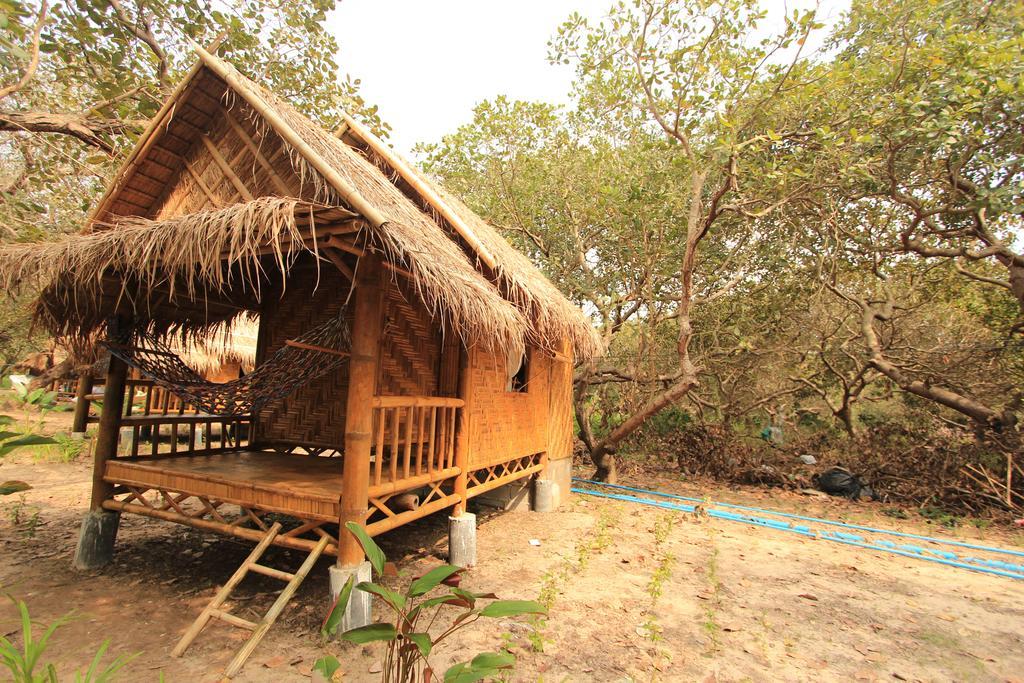 Chalee Tropicana Bungalow Koh Phayam Værelse billede